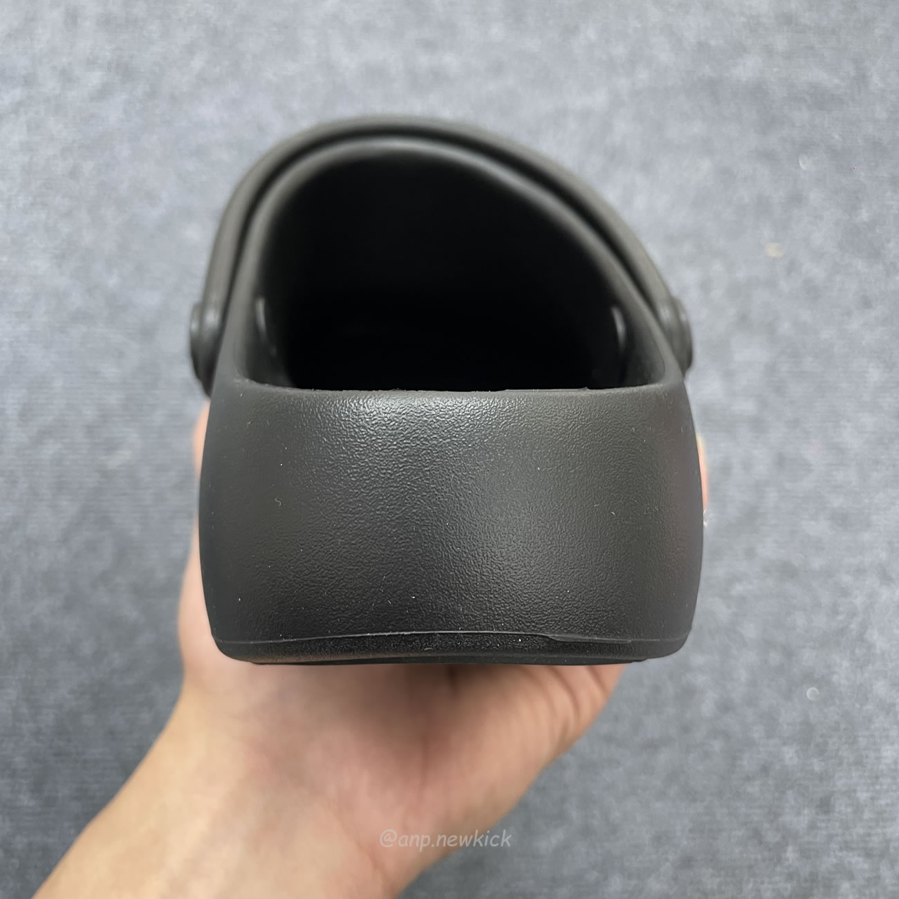 Balenciaga Balenciaga Logo Embossed Slingback Mules (5) - www.newkick.vip